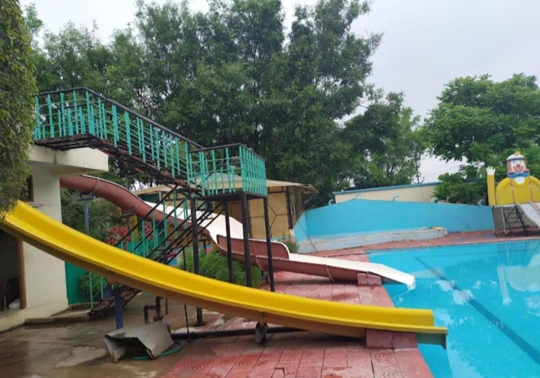 Fun And Food Resort & Holidays Harsola Extérieur photo